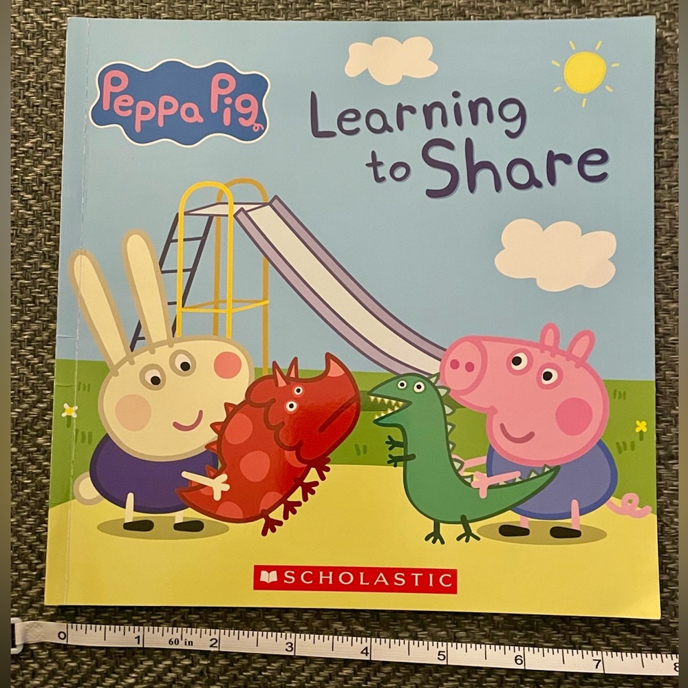 Peppa Pig Scholastic Children's Book, Paperback
